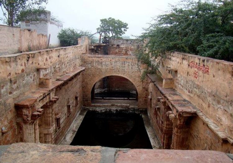 Malkot Fort, India